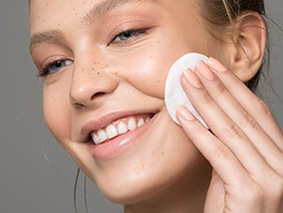 Gentle renewing C powder cleanser skin care formulation