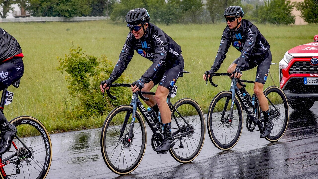 Arnitel®-based cycling rain jacket 2021